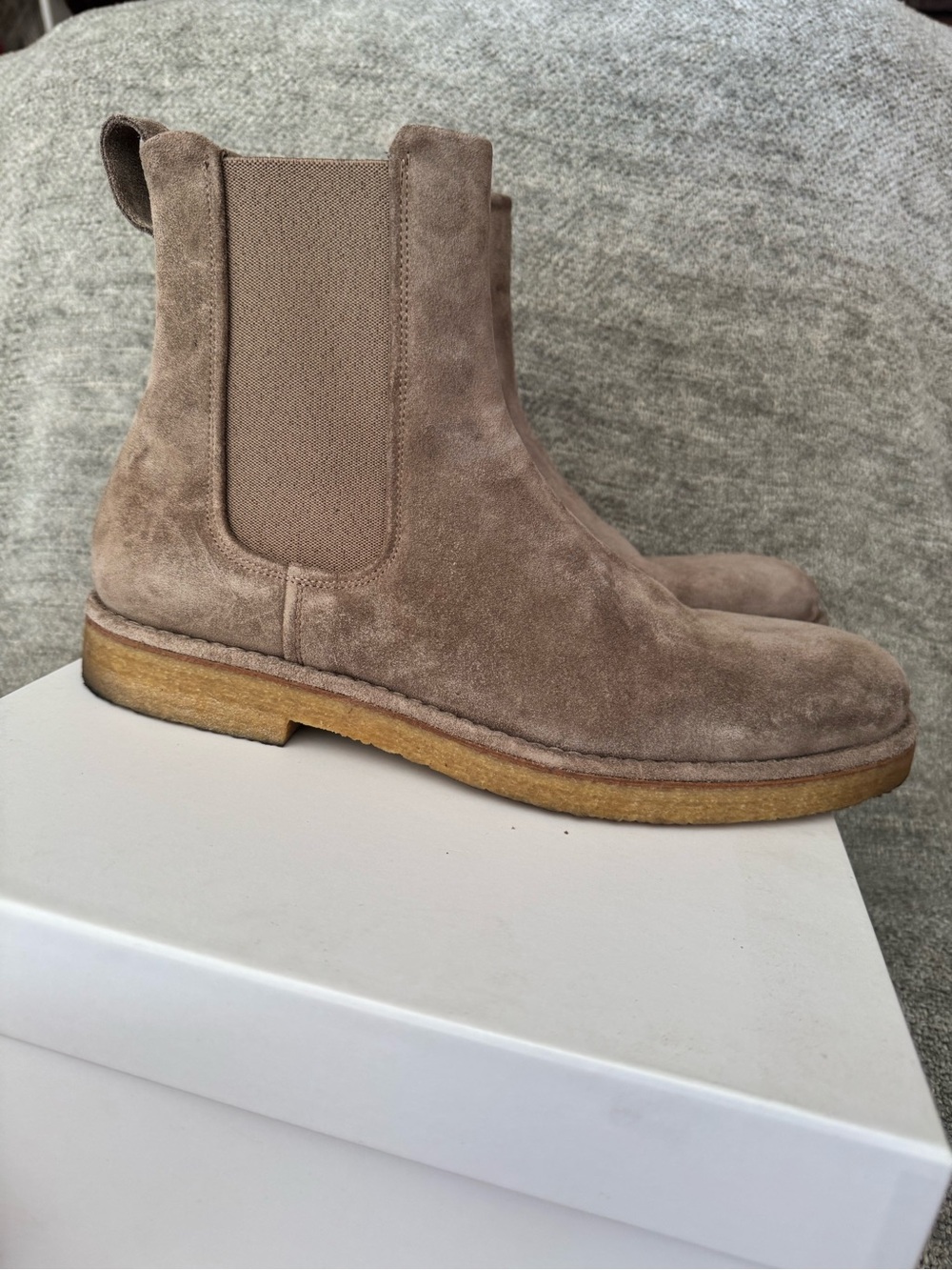 Men's Suede Chelsea Boots in Taupe